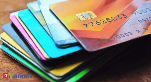 Lenders cheer as credit card swipes surge to new peaks