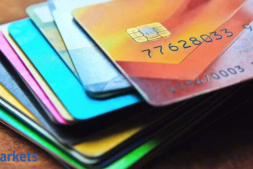 Lenders cheer as credit card swipes surge to new peaks