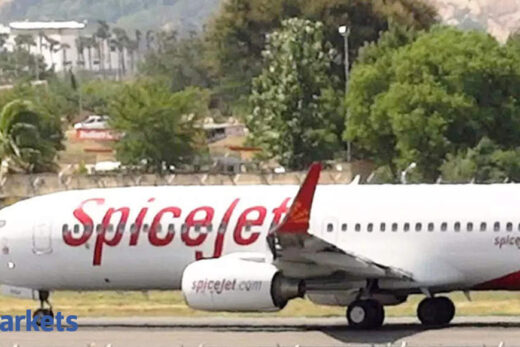 SpiceJet Q2 results: SpiceJet Q2 results: Net loss widens YoY to Rs 562 cr; sales rise 27%