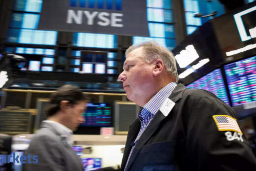 US stocks: S&P, Nasdaq end at record peaks on strong earnings