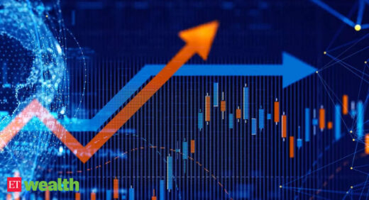 What should new mutual fund investors do in a volatile market?