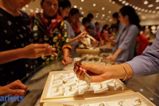 gold rates: Pandemic fails to quell appetite for gold on Dhanteras