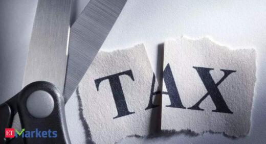 income tax: Taxman's demand for PAN details of key people puts FPIs in a spot