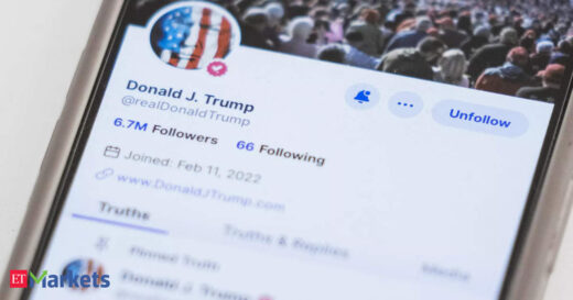 Truth Social: Trump's social media company to start trading on Nasdaq on Tuesday