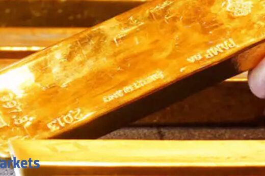 Gold imports dip 40% in Apr-Nov to $12.3 bn