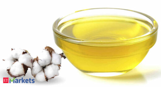 Cottonseed oil futures fall on soft demand