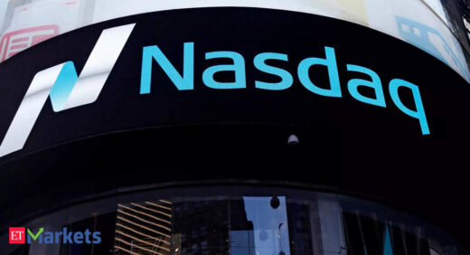 Dow Jones shares: Nasdaq falls as investors sell high-flying growth stocks ahead of Powell speech