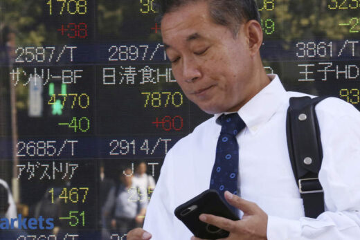 china shares: Mainland China, Hong Kong shares rebound; property stocks jump