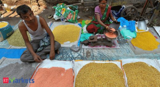 India allows import of 4 lakh tonnes of urad in 2021-22