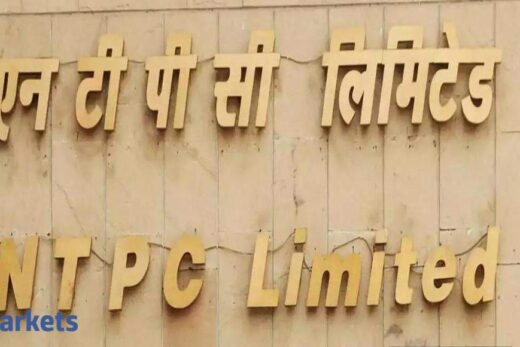 NTPC gains on divestment plan; 3 subsidiaries to be listed