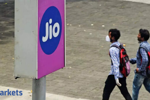 Subdued Q2 show makes tariff hike difficult for Reliance Jio